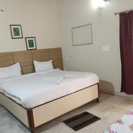 Chandan Resort Puri Bagian luar foto