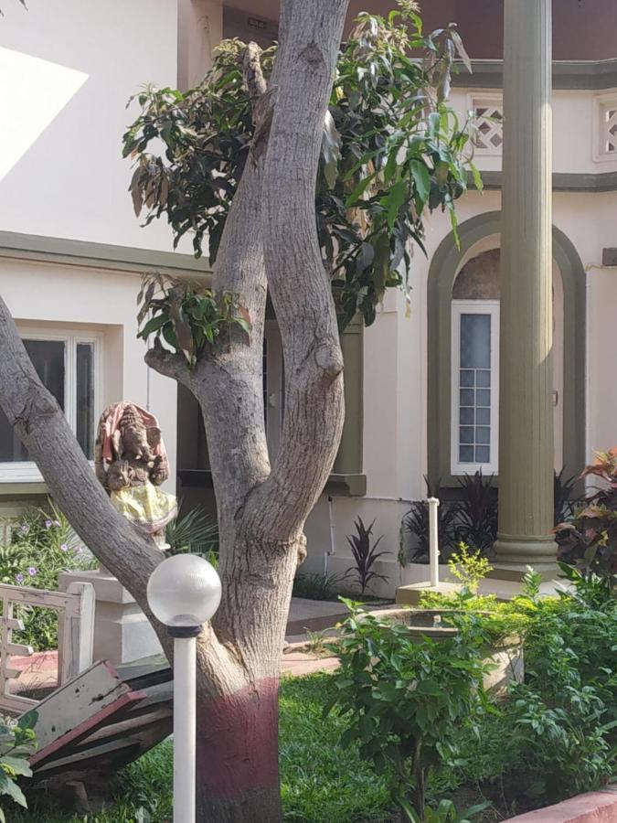 Chandan Resort Puri Bagian luar foto