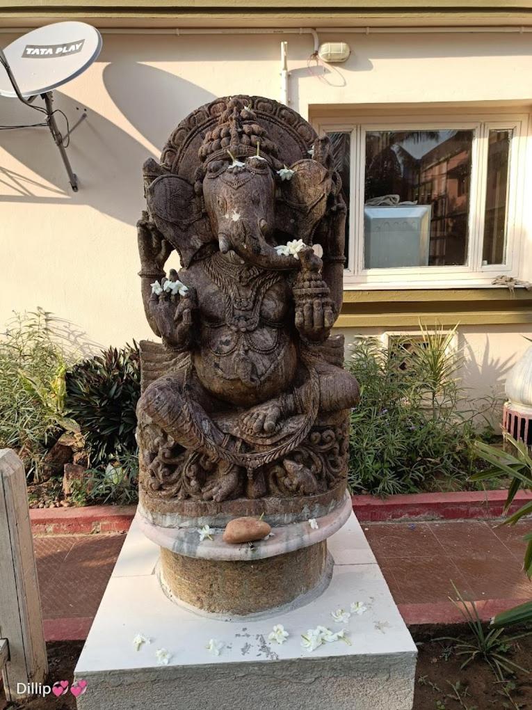 Chandan Resort Puri Bagian luar foto